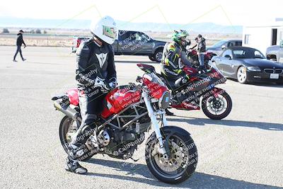media/Feb-05-2023-Classic Track Day (Sun) [[c35aca4a42]]/Around the Pits/